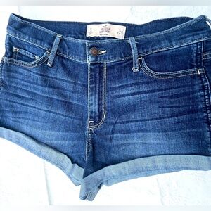 Hollister Short Short High Rise Jean Shorts- Size 9 W 29
